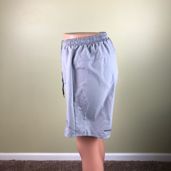 Women’s Adidas Grey Running Shorts L - Picture 5 of 8